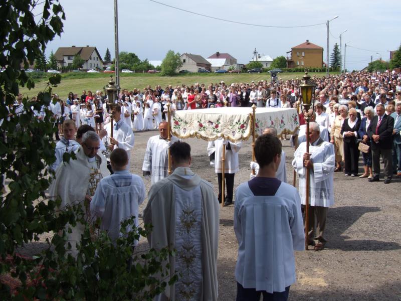 Uroczystość Najświętszego Ciała i Krwi Chrystusa - (2012-06-07) - Ł. A. Wejda