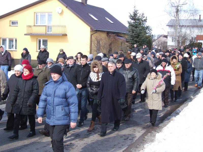 Droga krzyżowa ulicami Trzciannego i Zucielca - Palmowa Niedziela (2013-03-24) - Ł. A. Wejda